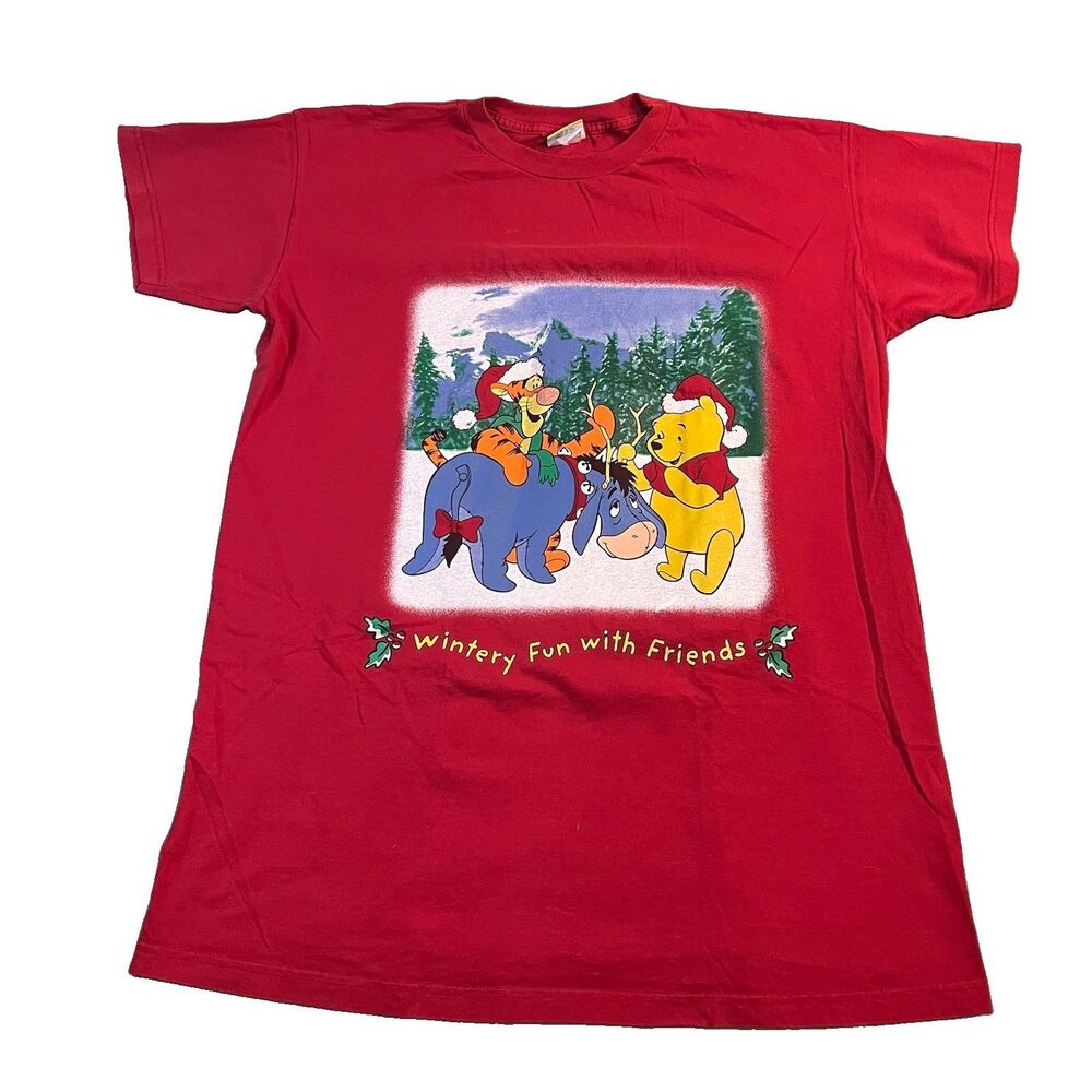 Vintage Winnie The Pooh Christmas Wintery Fun with Friends T Shirt Women Size XL